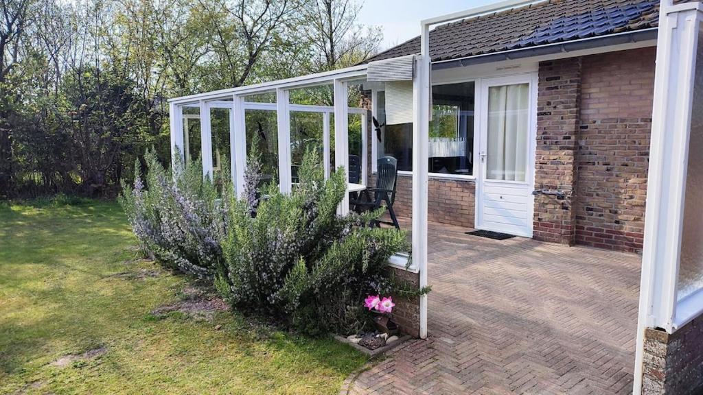 Vakantiehuis Hollum Ameland Dichtbij Strand En Met Ruime Tuin - Ameland39 Nl Екстериор снимка