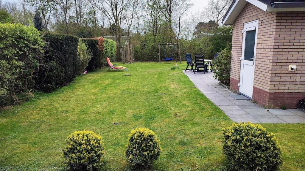 Vakantiehuis Hollum Ameland Dichtbij Strand En Met Ruime Tuin - Ameland39 Nl Екстериор снимка