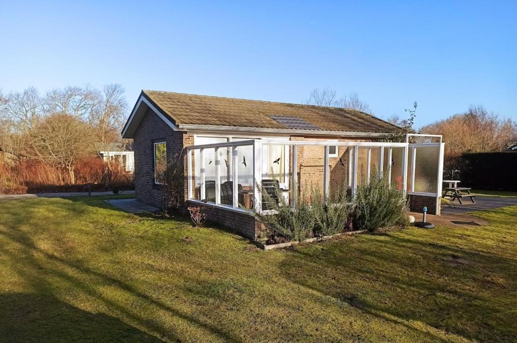 Vakantiehuis Hollum Ameland Dichtbij Strand En Met Ruime Tuin - Ameland39 Nl Екстериор снимка