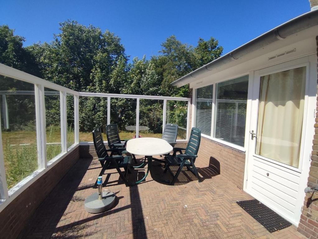 Vakantiehuis Hollum Ameland Dichtbij Strand En Met Ruime Tuin - Ameland39 Nl Екстериор снимка