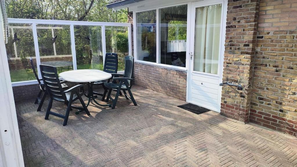 Vakantiehuis Hollum Ameland Dichtbij Strand En Met Ruime Tuin - Ameland39 Nl Екстериор снимка
